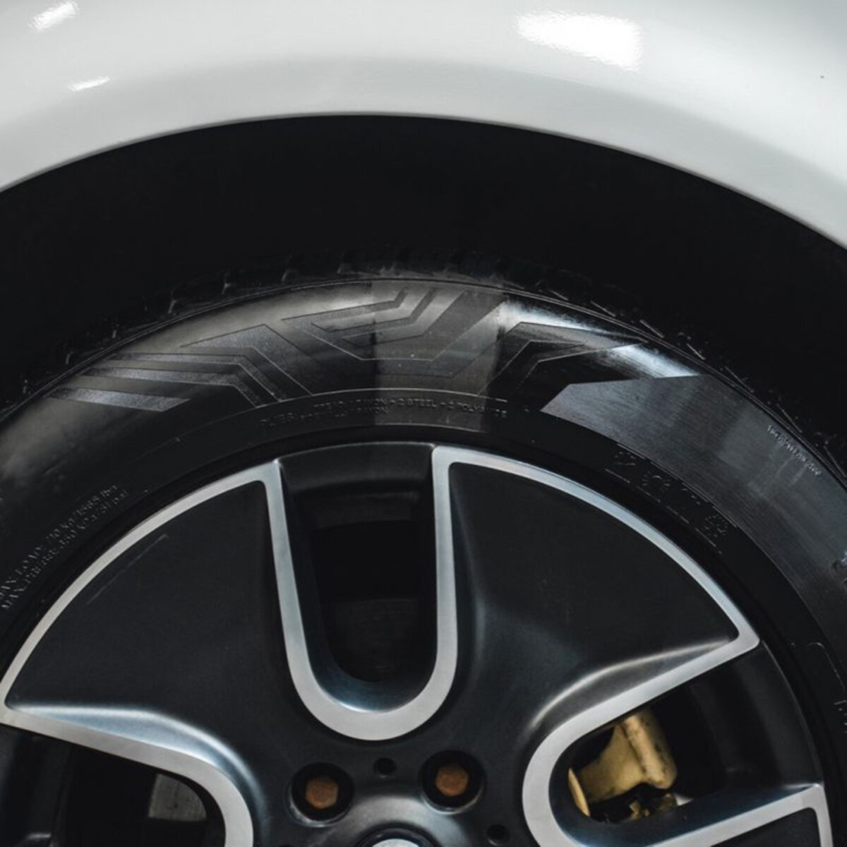 Засіб для полірування та догляду за шинами K2 Sigma Pro, 1л (D1101) дивитися фото №6