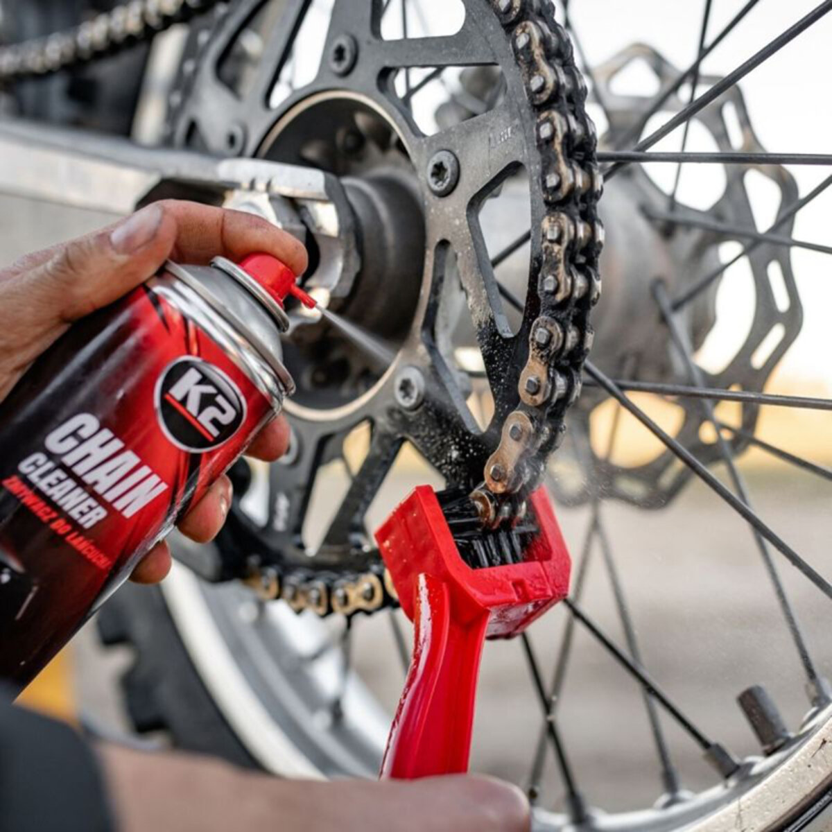 Щітка K2 Chain Brush для очищення ланцюгів (W612) дивитися фото №5